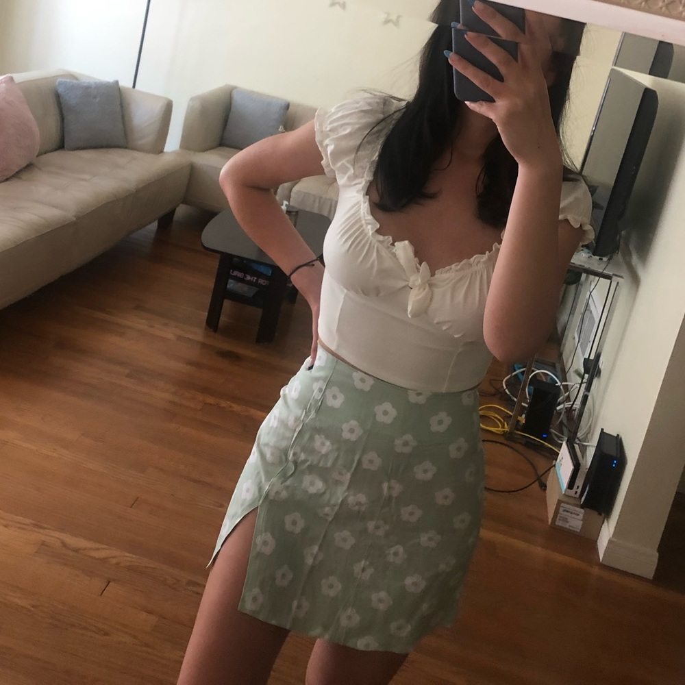 Motel Sheny Mini Skirt in Daisy Sage